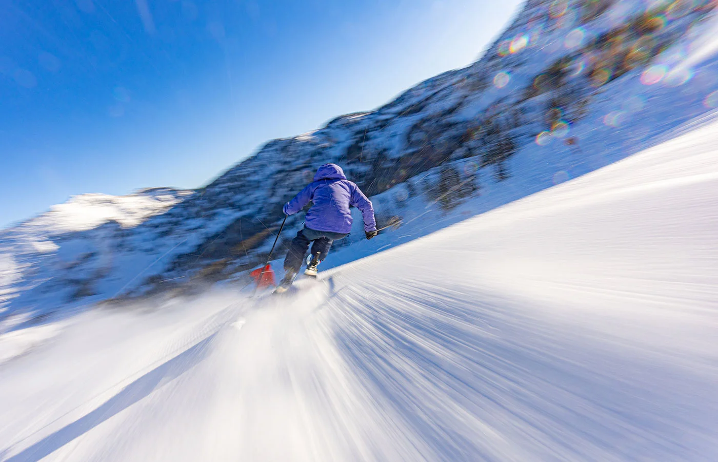 Dynamische Abfahrt mit Bewegungsunschärfe – Ski Performance Coaching